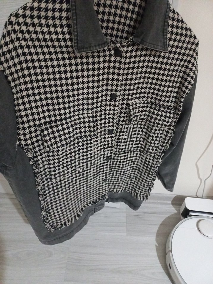 Gri Düğmeli Uzun Kollu Kadın Gömlek - Görsel 4