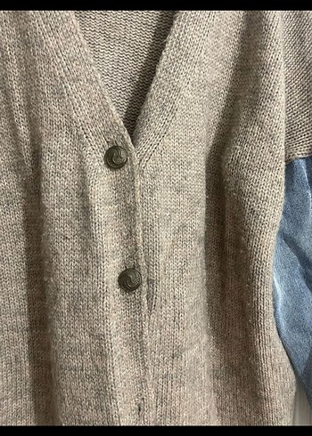 Uzun Kahverengi Triko Hırka Kot Detaylı - Görsel 3