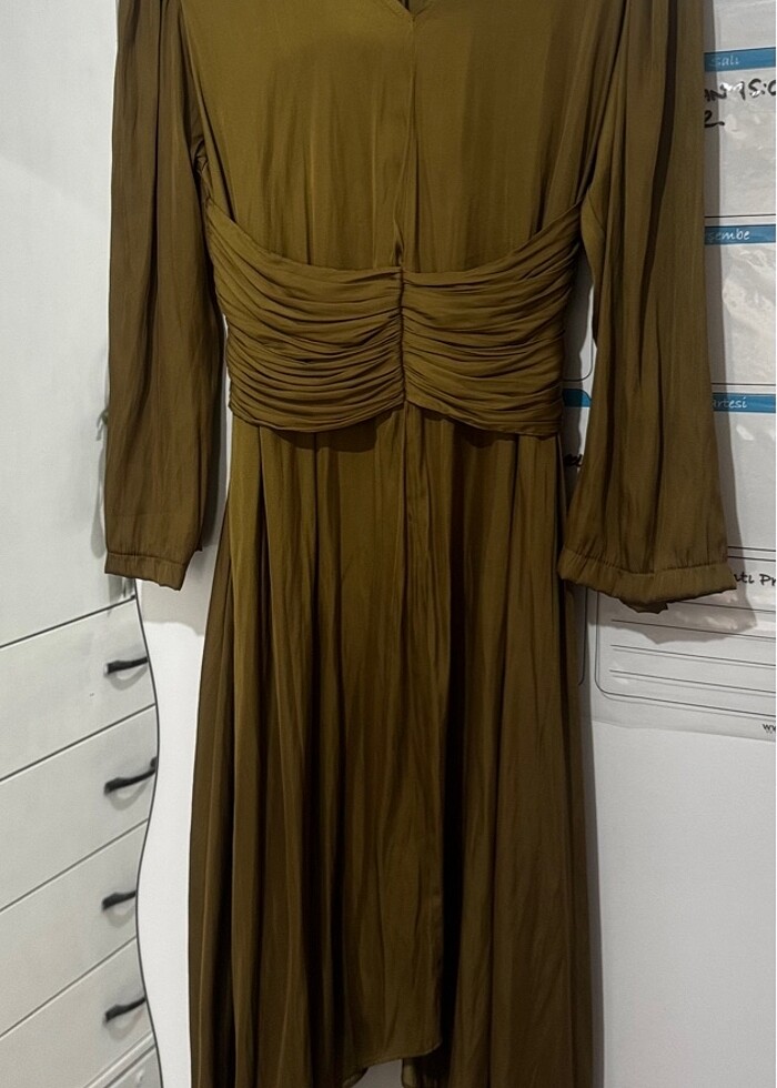 Saten Elbise - Görsel 2