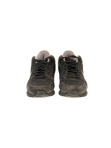 39 Beden Nike Spor Ayakkabı %70 İndirimli.