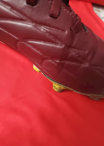 40 Beden bordo Renk Bordo Bağcıklı Erkek Futbol Kramponu