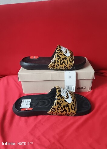 Nike terlik