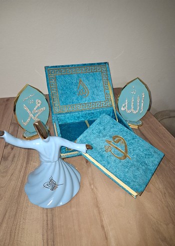 Mavi Kapaklı Dini Kitap ve Sufi Figürü - Görsel 4