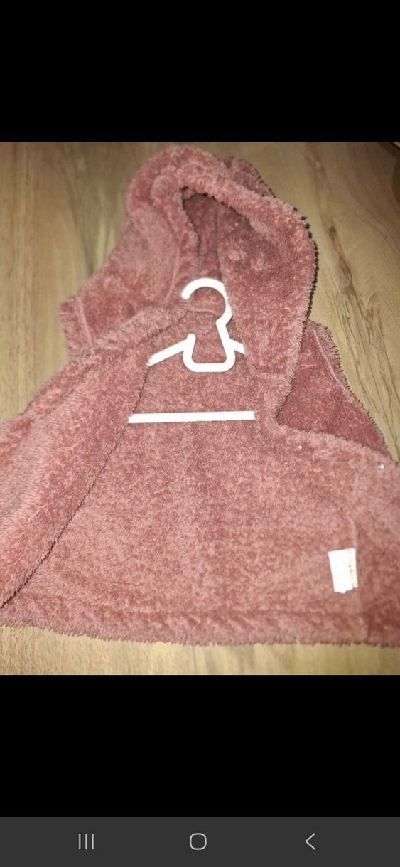 Kız Çocuk Kapüşonlu Pembe Kürk Yelek - Görsel 5