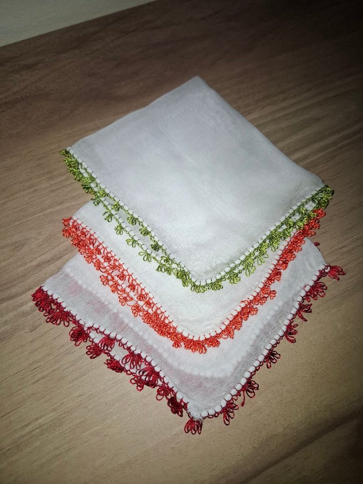 El yapımı iğne oyası Bebek mendili - Görsel 3