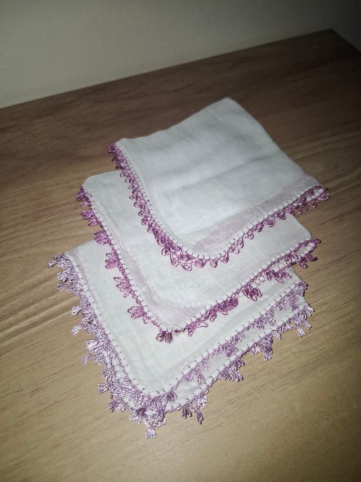 İğne oyası bebek mendili - Görsel 2