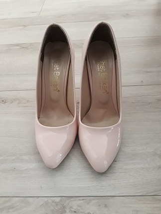 Rugan Stiletto