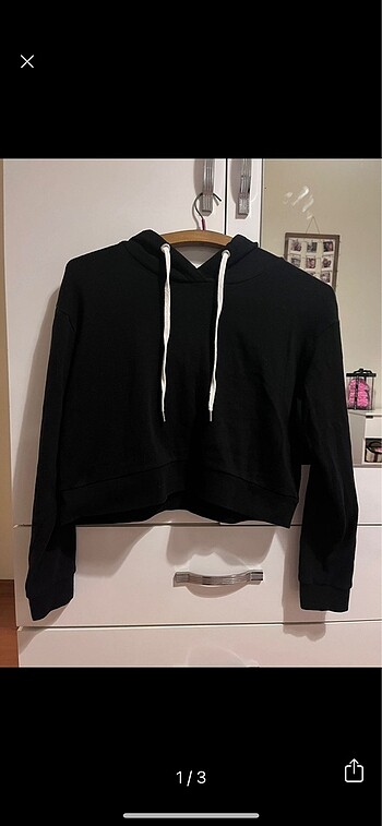 M beden crop sweatshirt