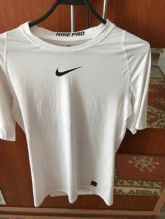 Nike pro