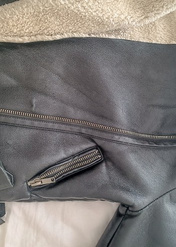 Kürk Detaylı Siyah Deri Biker Ceket - Görsel 4