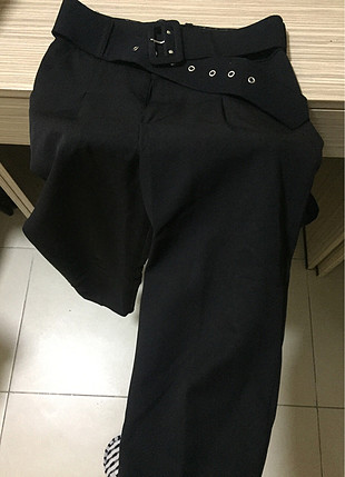 Siyah havuç pantolon ( TAKAS YOK )