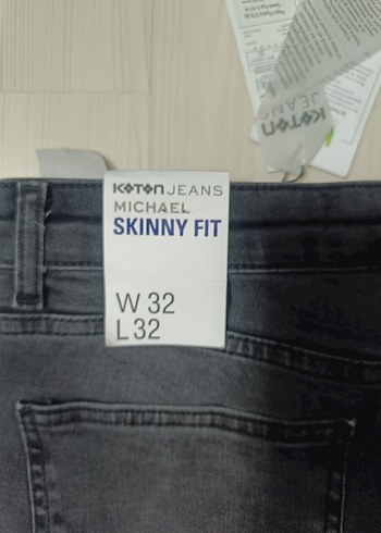 Gri Bol Kesim Kot Pantolon sıfır etiketli - Görsel 4