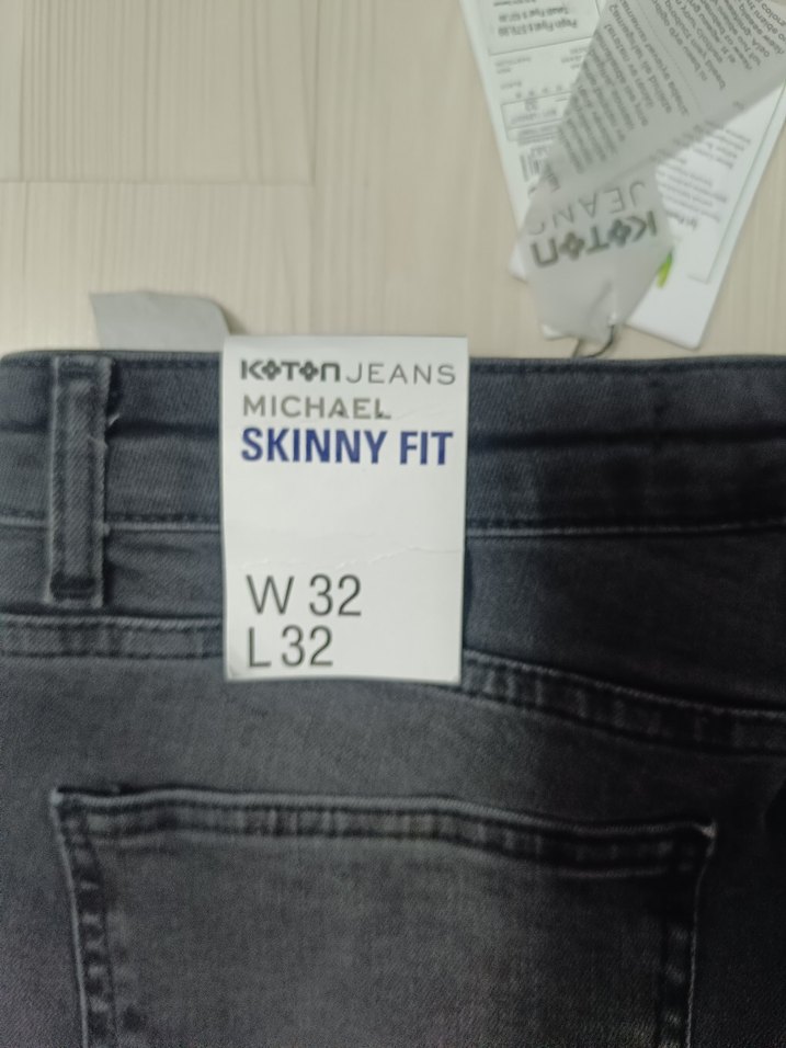 Gri Bol Kesim Kot Pantolon sıfır etiketli - Görsel 4