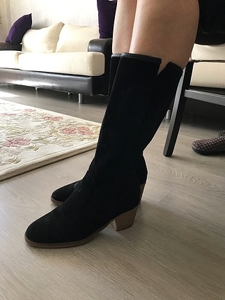 Siyah topuklu çizme 