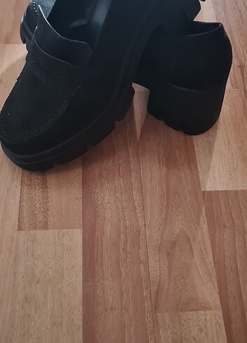 Kalin topuklu ayakkabi - Görsel 3