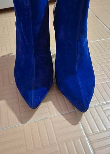 Parlak Lacivert Süet İnce Topuklu Kadın Bot - Görsel 5