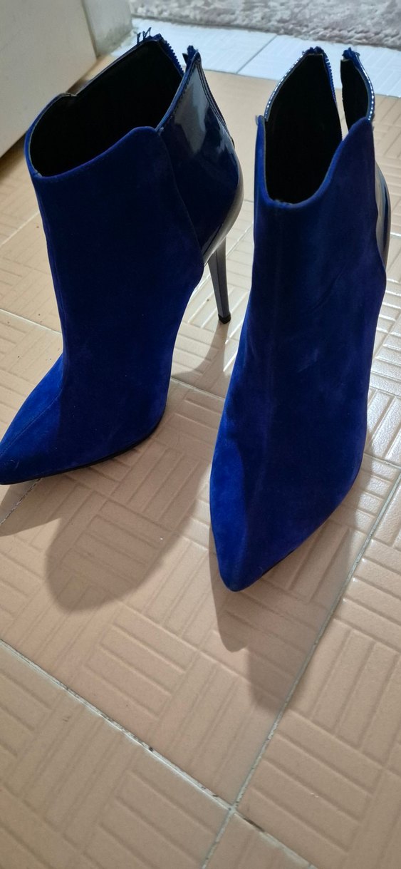 Parlak Lacivert Süet İnce Topuklu Kadın Bot - Görsel 2