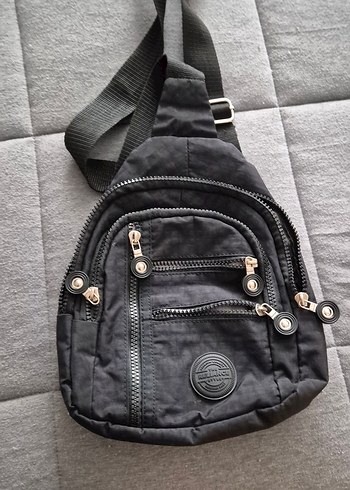 Siyah Fermuarlı Kadın gögüs Çantası - Görsel 2