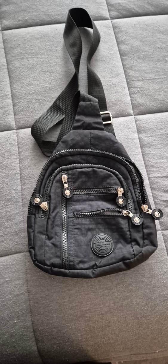 Siyah Fermuarlı Kadın gögüs Çantası - Görsel 2