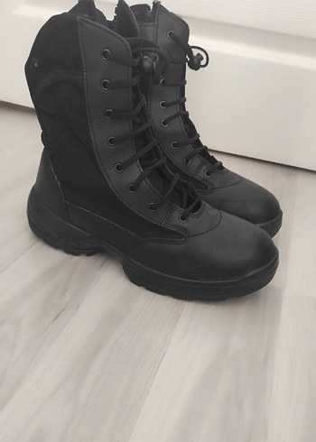 Siyah Erkek Bot - Görsel 2