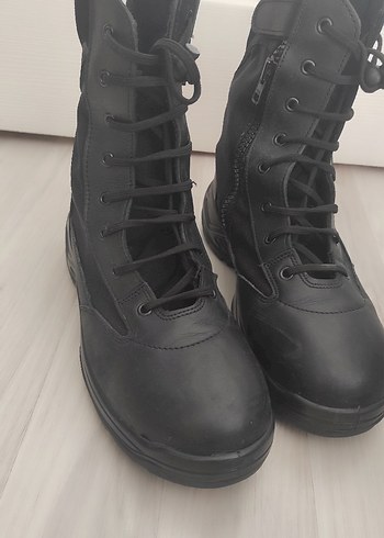 Siyah Erkek Bot - Görsel 5