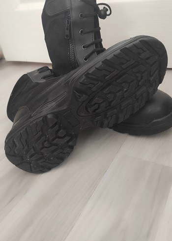 Siyah Erkek Bot - Görsel 4