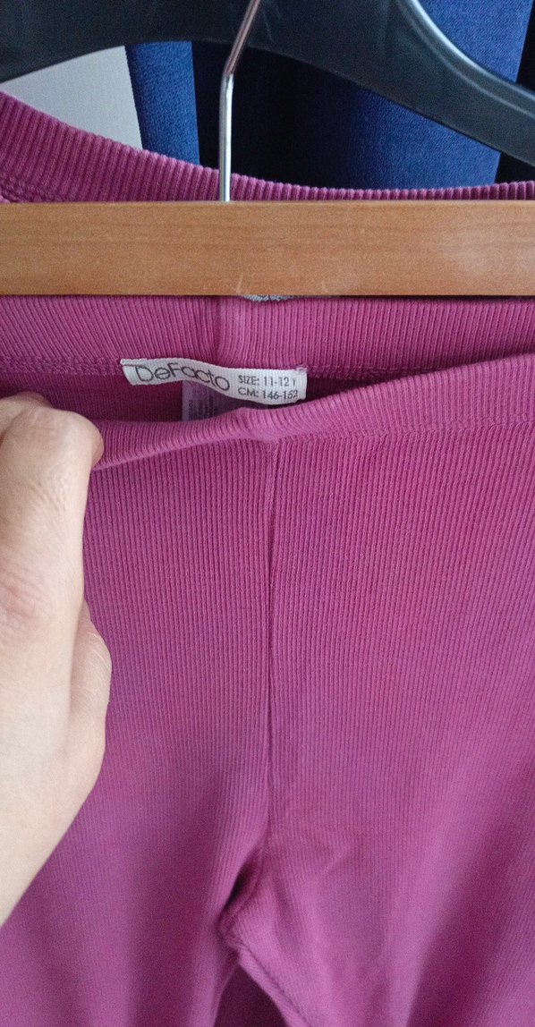 Kızlar için Pembe Rahat Eşofman Takımı - Görsel 4