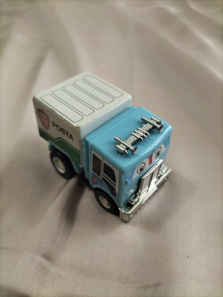 Renkli Oyuncak Araba Seti - Görsel 2