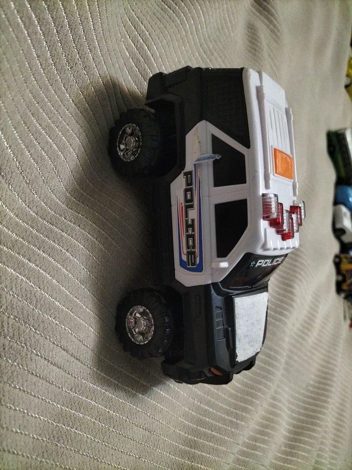 Renkli Oyuncak Araba Seti - Görsel 3