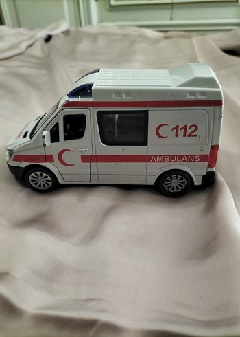 Beyaz Ambulans Oyuncak Araba - Görsel 4