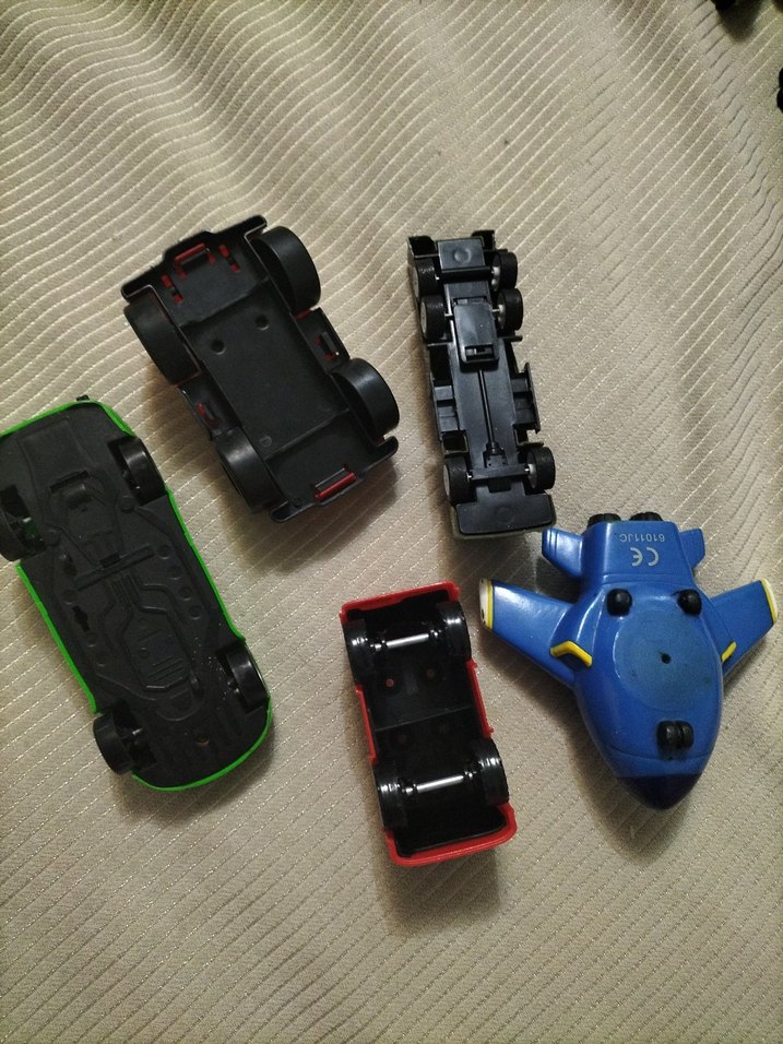 Renkli Oyuncak Araba ve Uçak Seti - Görsel 5