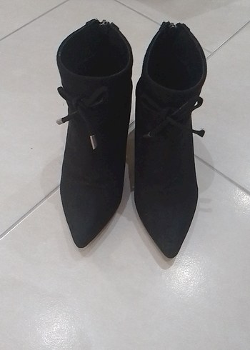 Siyah Süet Tokalı Blok Topuklu Kadın Bot - Görsel 6