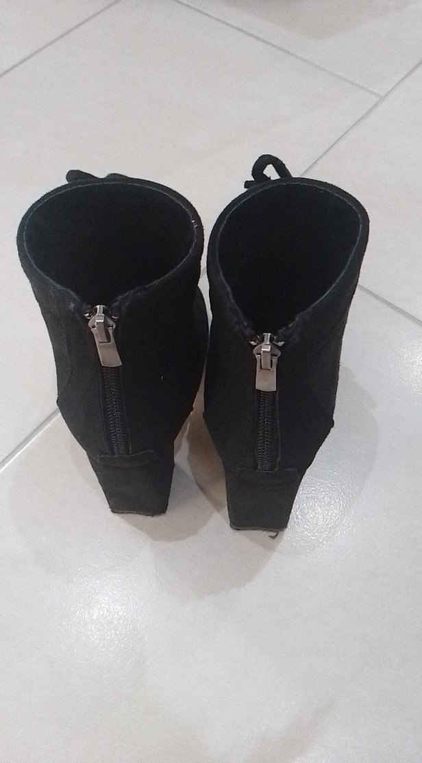 Siyah Süet Tokalı Blok Topuklu Kadın Bot - Görsel 5