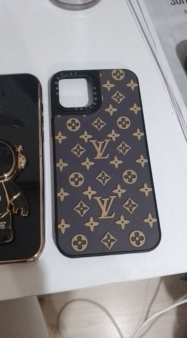 Siyah Payetli Street Wear Telefon Kılıfı - Görsel 4