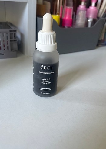 CEEL Charcoal Anti-Aging Serum