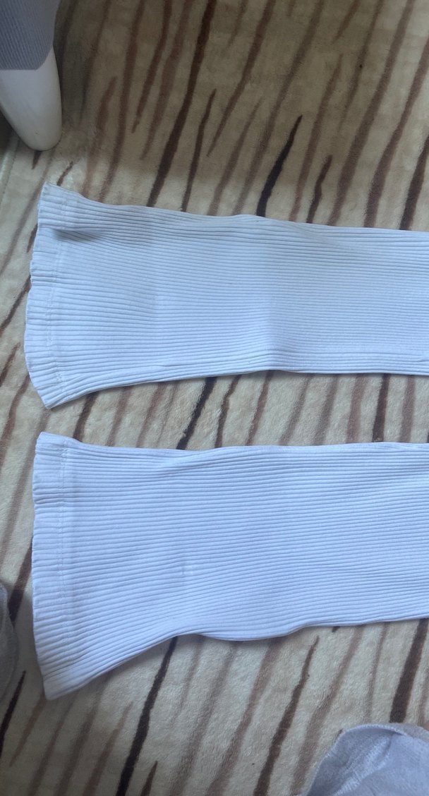 Kadın Beyaz Piliseli Kumaş Pantolon - Görsel 3