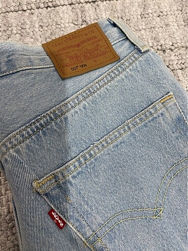 27 Beden mavi Renk LEVİ?S JEAN