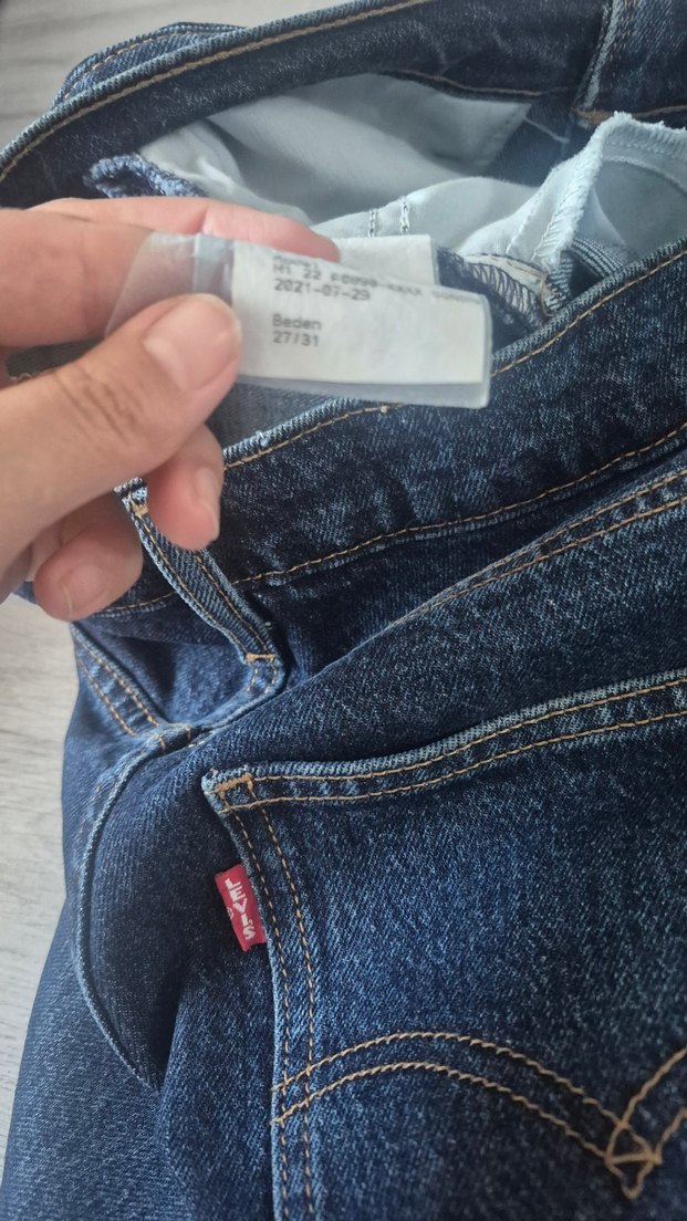 Levis Koyu Mavi Denim Jean — görsel 4/5