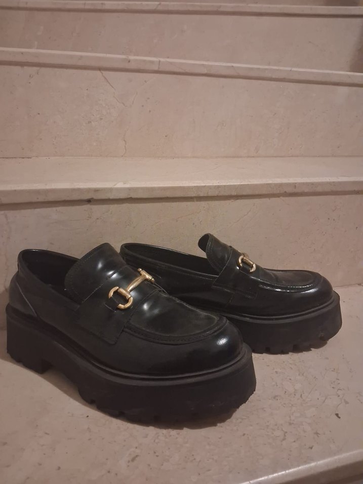 Siyah Parlak Platform Topuklu Tokalı Kadın Loafer - Görsel 2