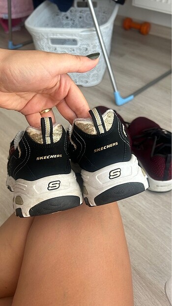 39 Beden Skechers kadın ayakkabı