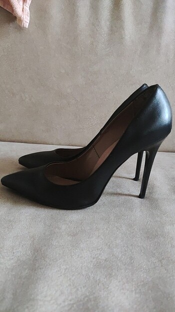 Siyah Stiletto 
