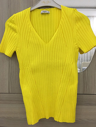 Mango t-shirt