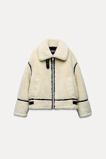 Zara model teddy mont