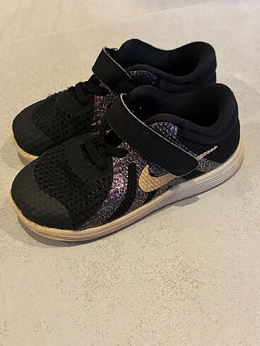 Kız çocuk nike spor ayakkabı