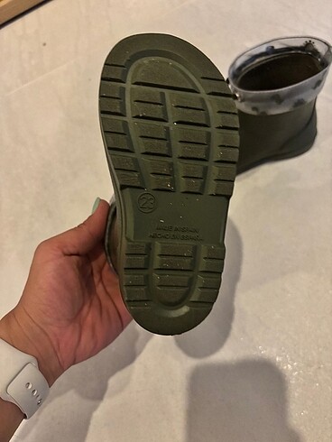 23 Beden Erkek çocuk yağmur botu
