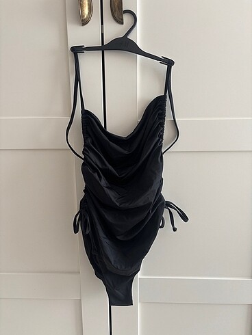 H&M Siyah Büzgülü Mayo