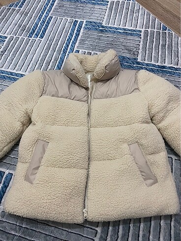 Pull and Bear Bej peluş mont