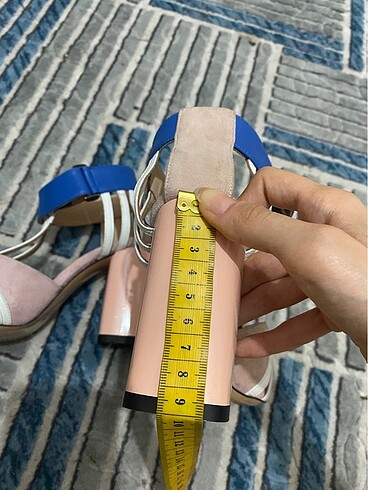 37 Beden ten rengi Renk Pembe mavi topuklu ayakkabı