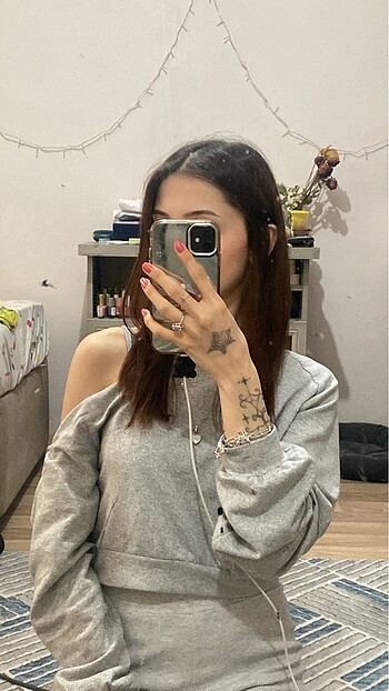Bershka Omzu açık sweat