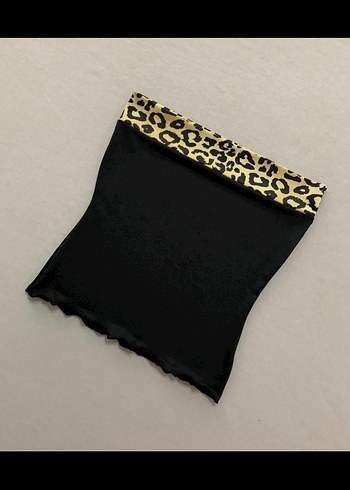 Bershka Leopar desenli crop bluz